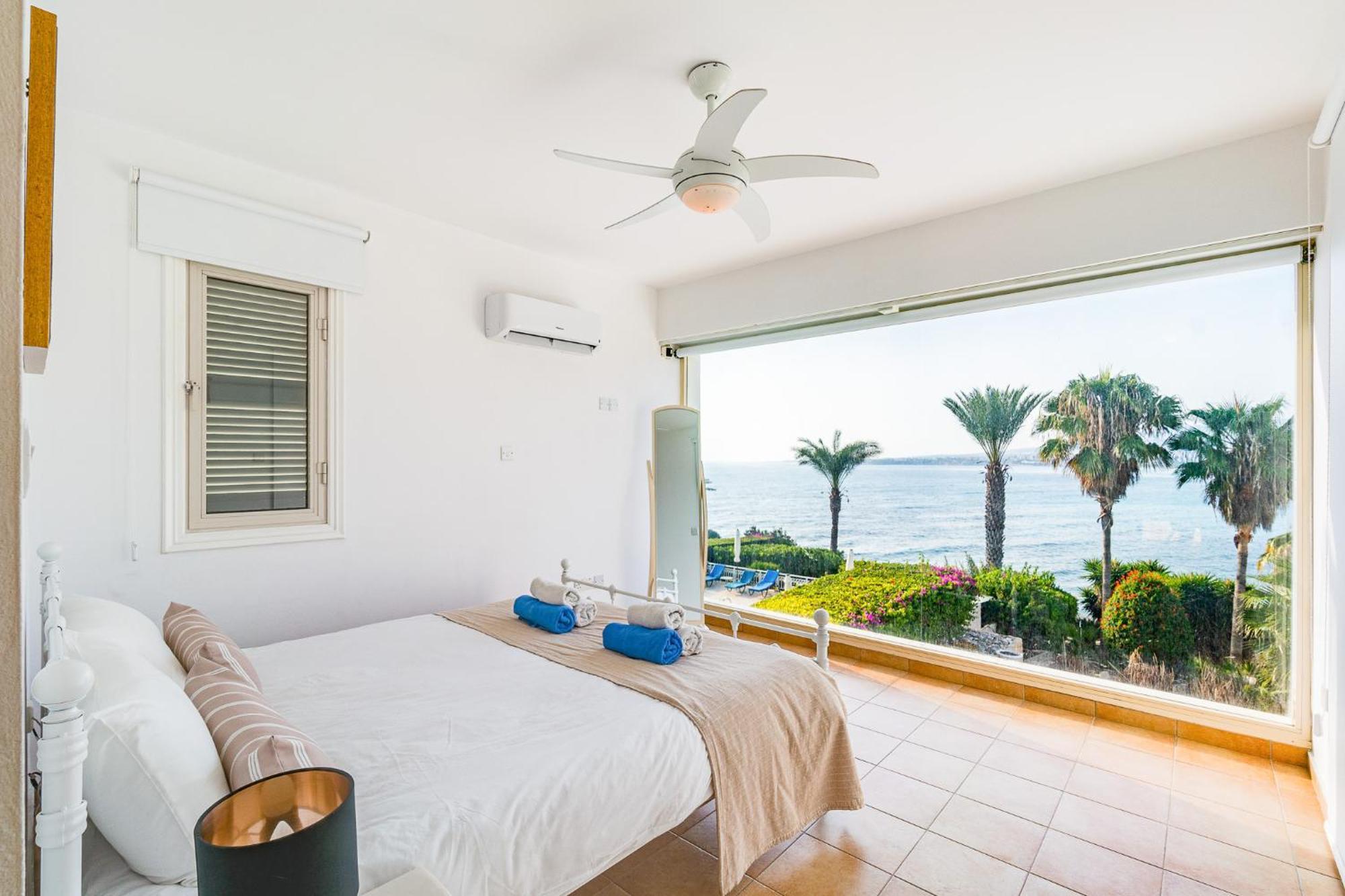 Beach Front Villa Mer Blu By Ezoria Villas Mercan Koyu Dış mekan fotoğraf